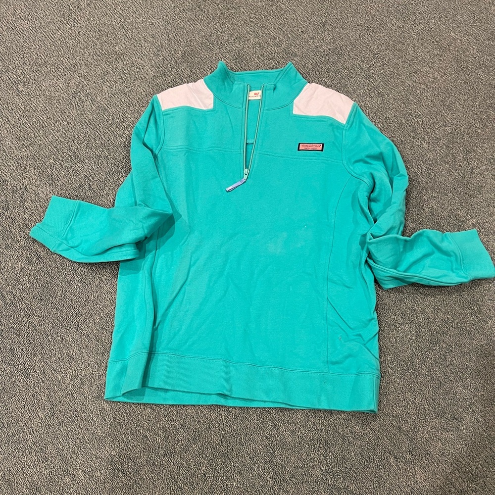 Women’s Vineyard Vines Shep Shirt, size Large